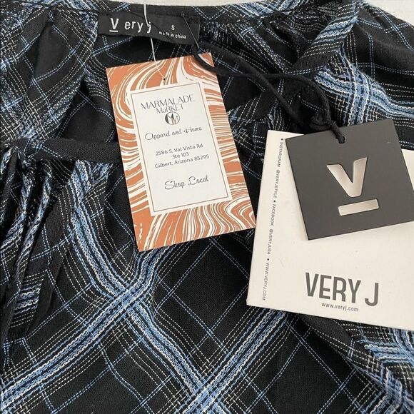 Very J Ruffle Sleeve Blouse - Picture 4 of 5